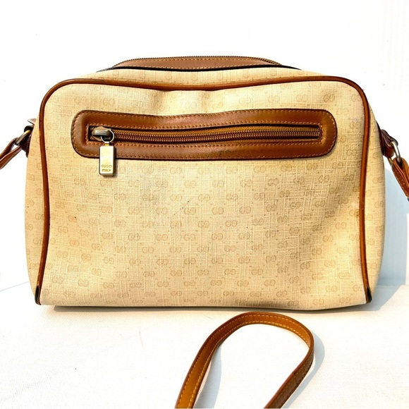 Vintage 70s Gucci authentic shoulder bag zip serial number logo hardware purse